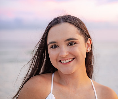 Grace&CalebBeach-02.jpg