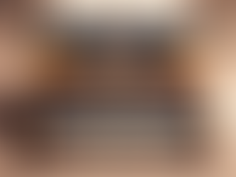 Exclusive Author Interviews and Behind-the-Scenes on Elizabeth London