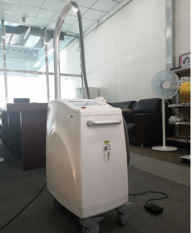 Thumbnail: Erbium Glass Fractional Laser Machine for Skin Care and Facial Rejuvenation
