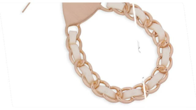 *Chanel Link Chain Drop Earrings