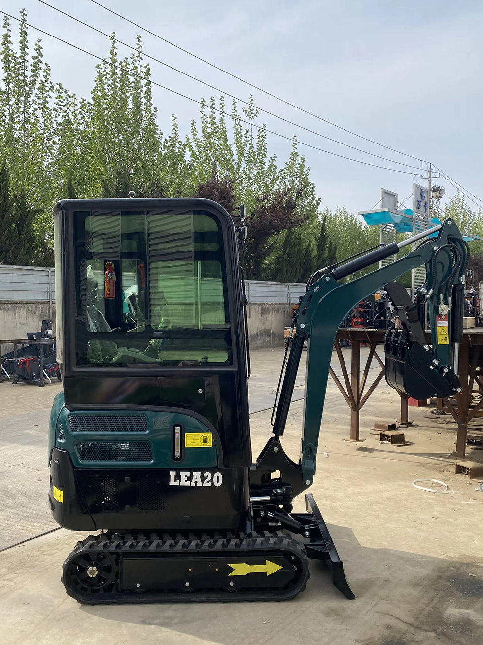 Thumbnail: LEA 20 mini excavator 