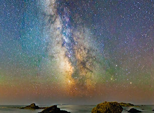 The summer night sky in Tuscany is something like this._edited.jpg