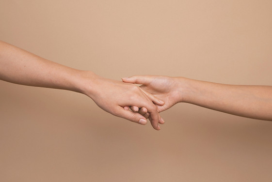 hands-composition-about-support (1)_edit