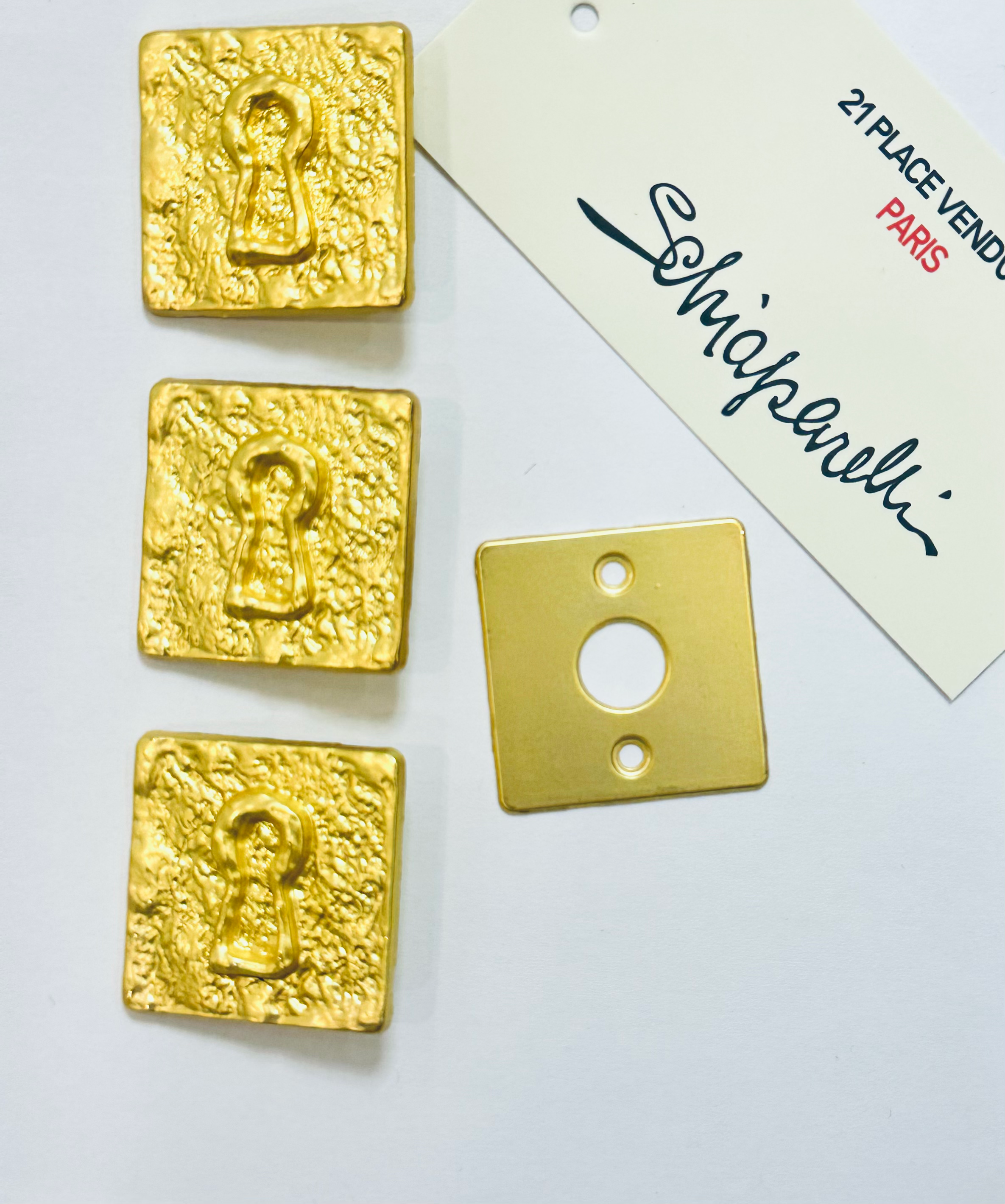 Декоративні елементи для одягу 3*3см з 2х частин Schiaparelli 