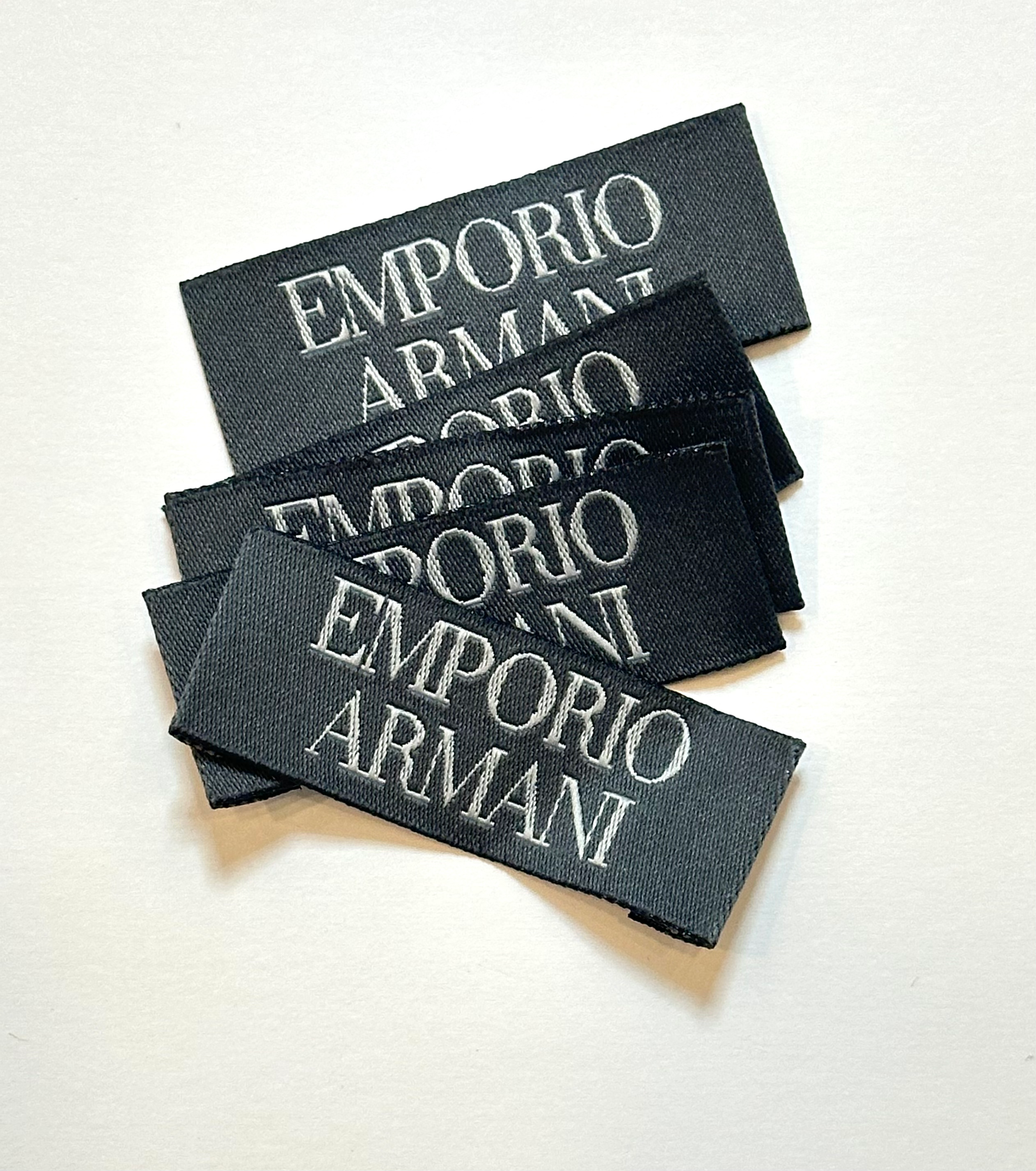 Лейба 5*2см колір темно-сірий з логотипом Emporio Armani 