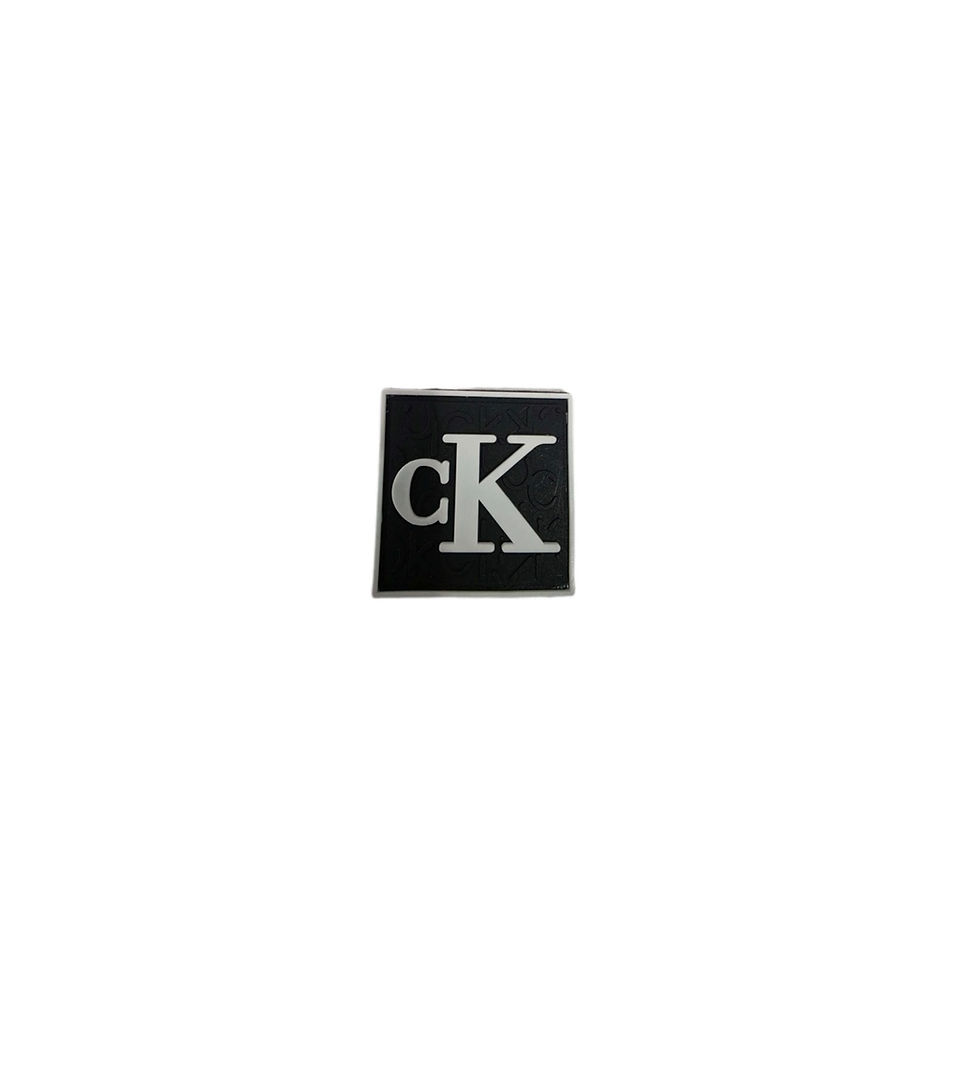 Прев'ю: Пришивні гумові патчі 3.5*3.5см обʼємні 3D літери логотип Calvin Klein 