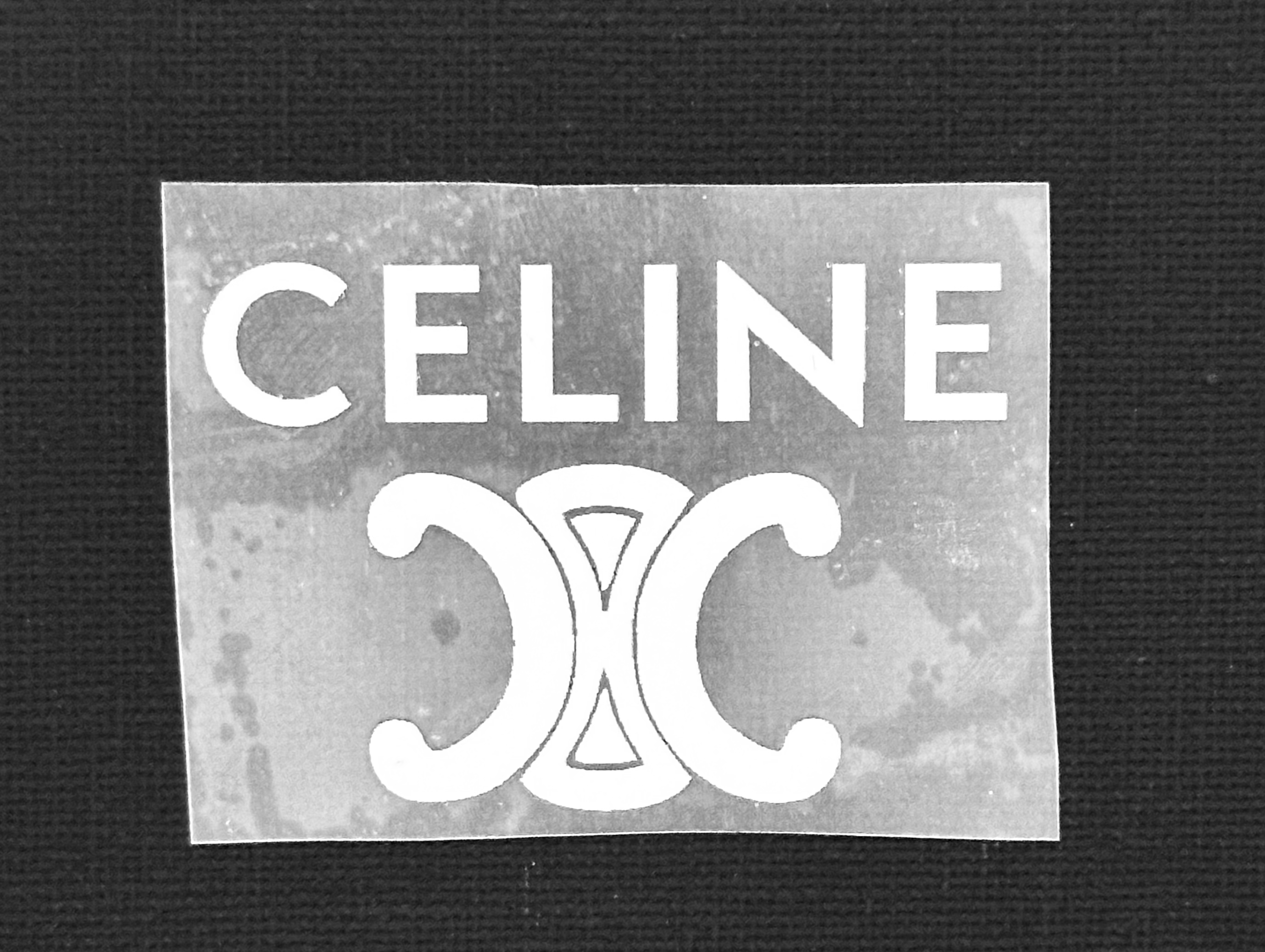 Термонаклейка 5*3.5см колір білий логотип Celine