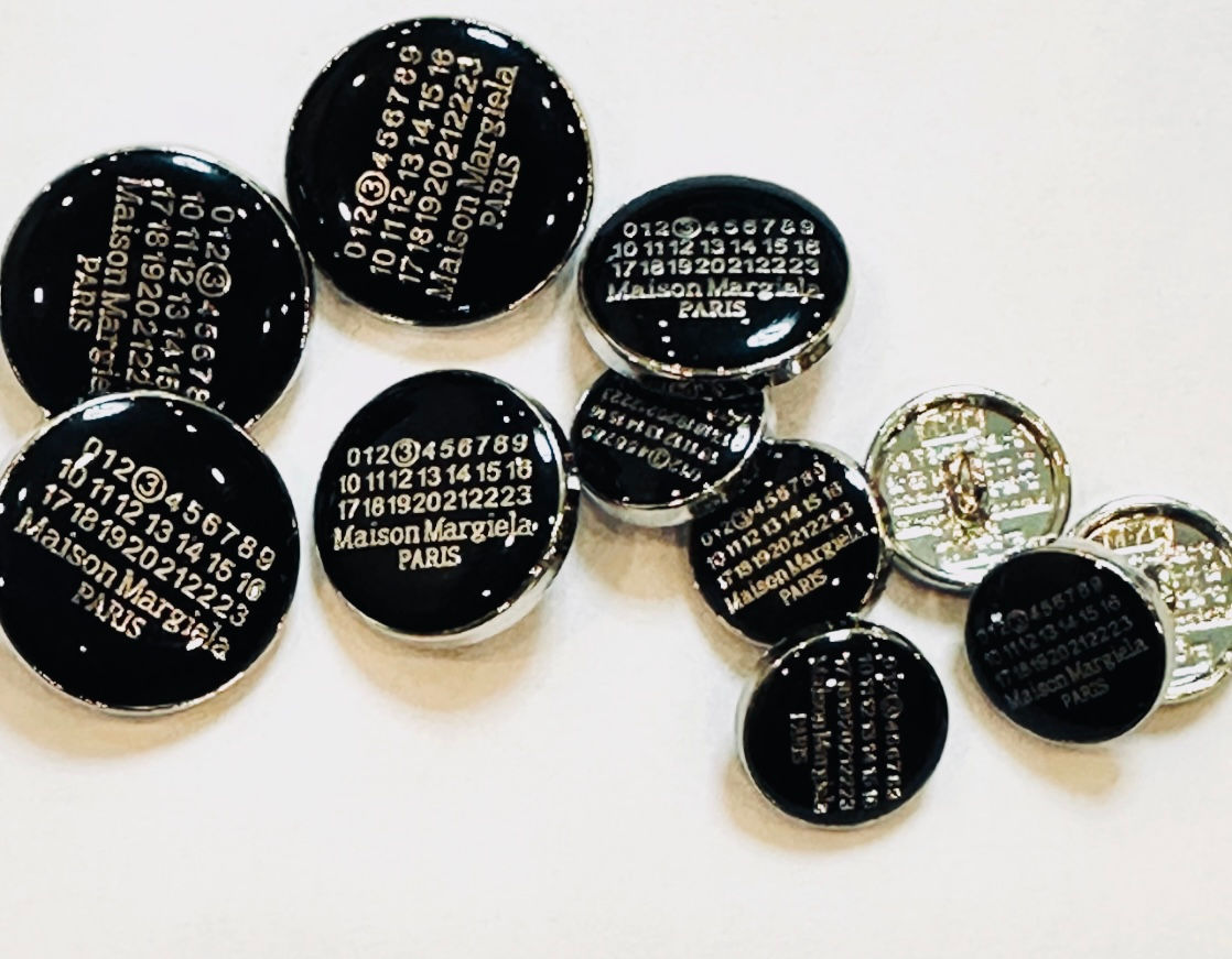 Ґудзики 20мм металеві на ніжці срібло-чорний з логотипом Maison Margiela 