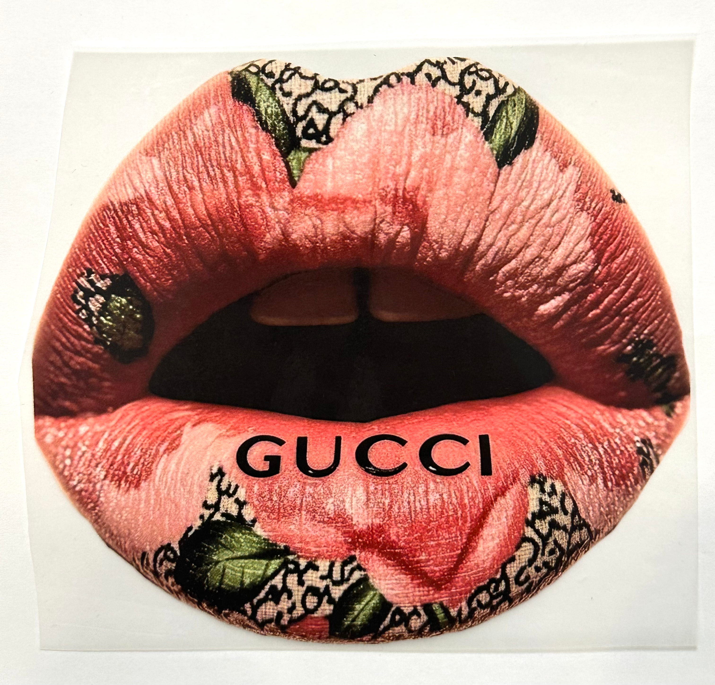 Термоаплікація 19*17см Червоні губи логотип Gucci