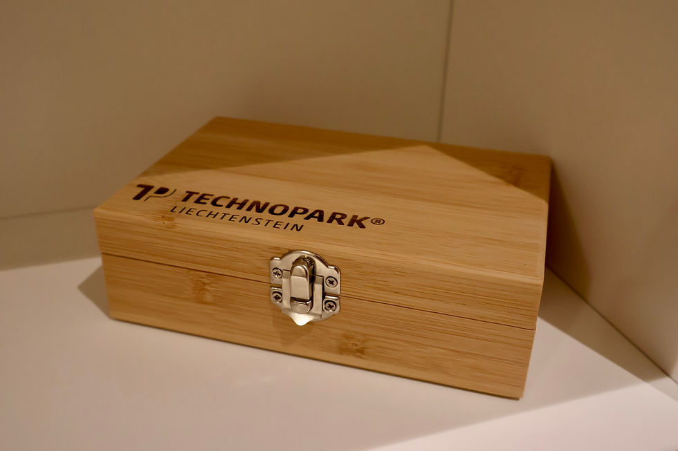 Weinset klein mit personalisiertem Logo