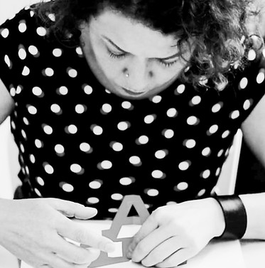 foto adri pop up gente arteira PB_edited.jpg