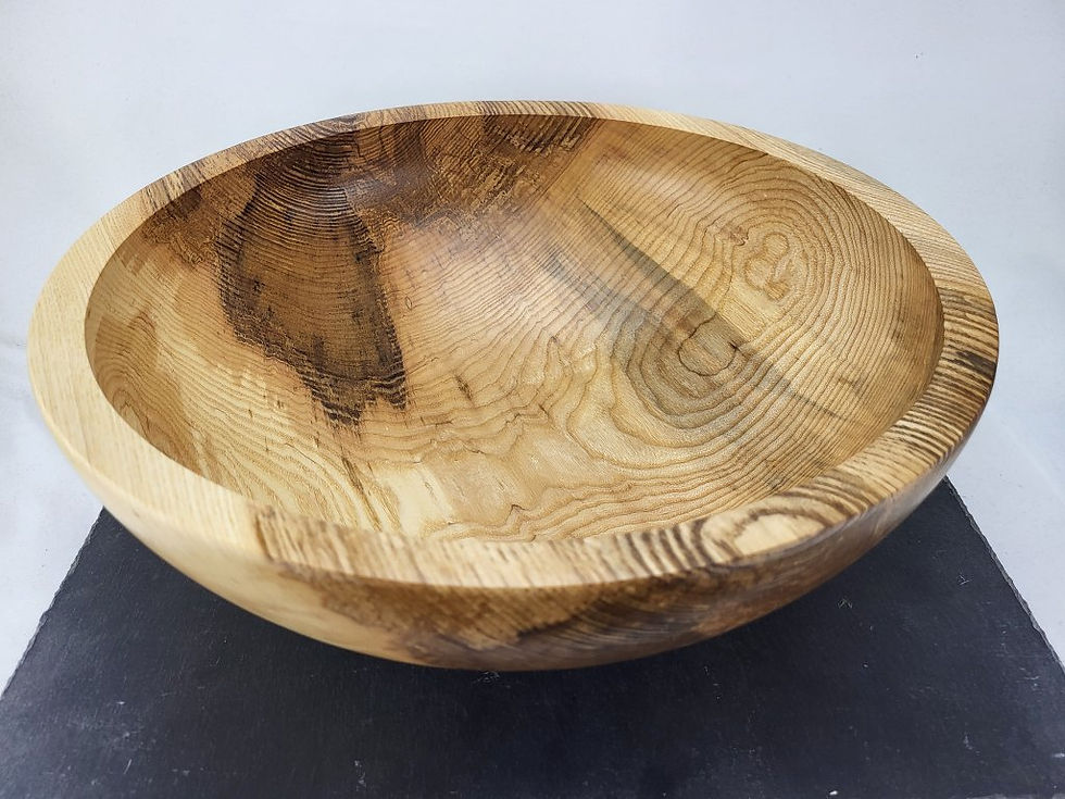 Thumbnail: Food-Safe bowl in Beaufort Ash