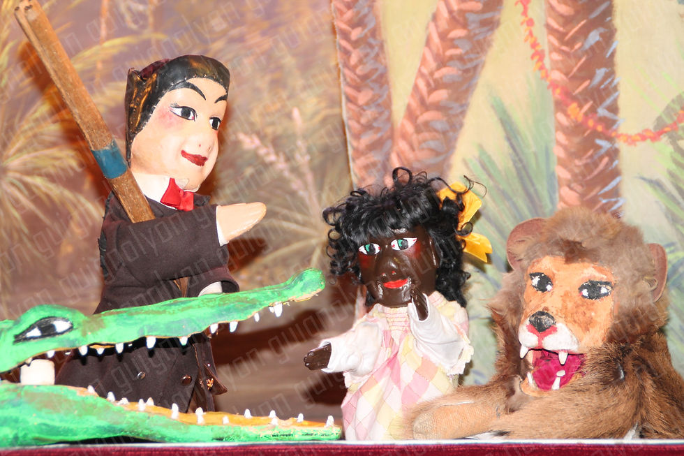Guignol, Laila et le crocodile.