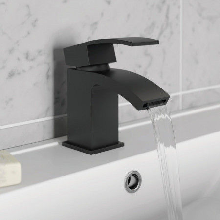 Fiuto Nero Mono Basin Mixer with Click Waste
