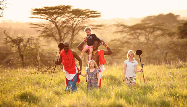 Guides & kids exploring.jpg
