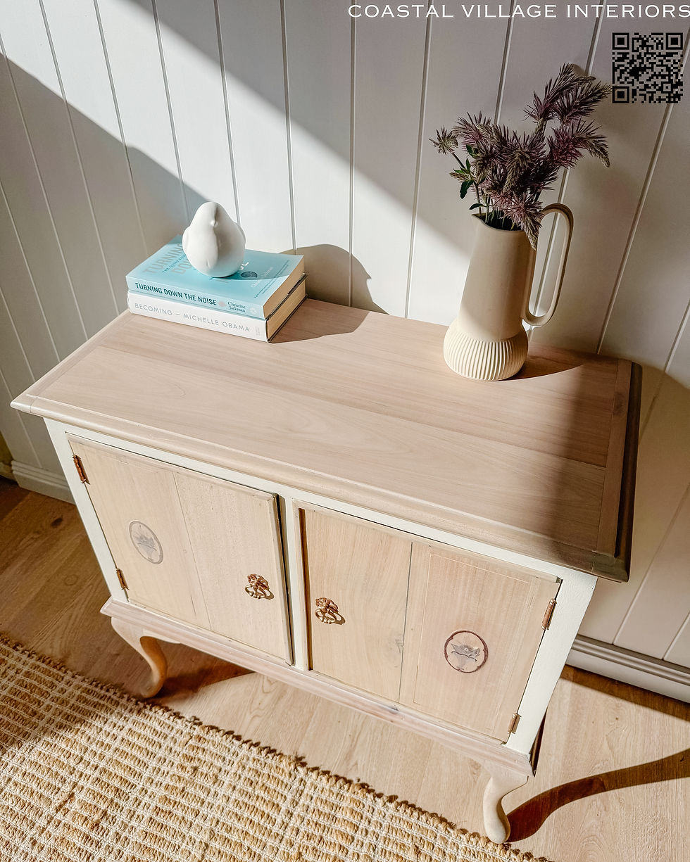 Thumbnail: Antique Oak Cabinet
