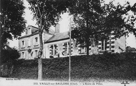 Vailly-sur-Sauldre - L'école de filles vers 1910