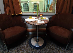 Continental Salon z