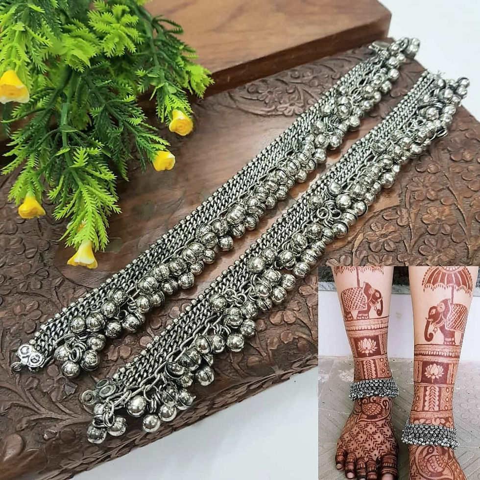 Lugaai Oxidized Plated Payal
