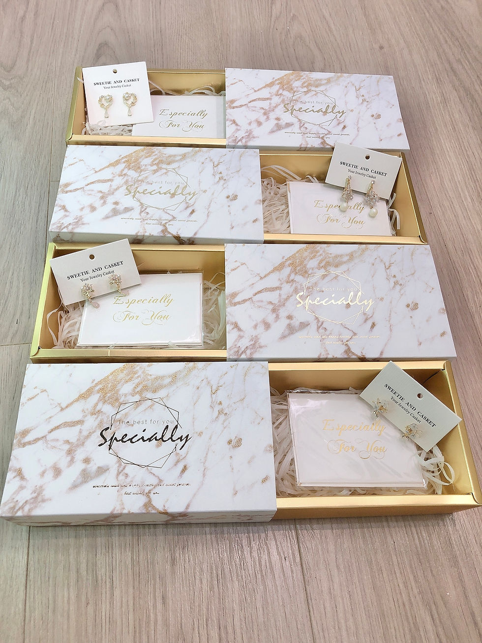 Thumbnail: 禮盒套裝