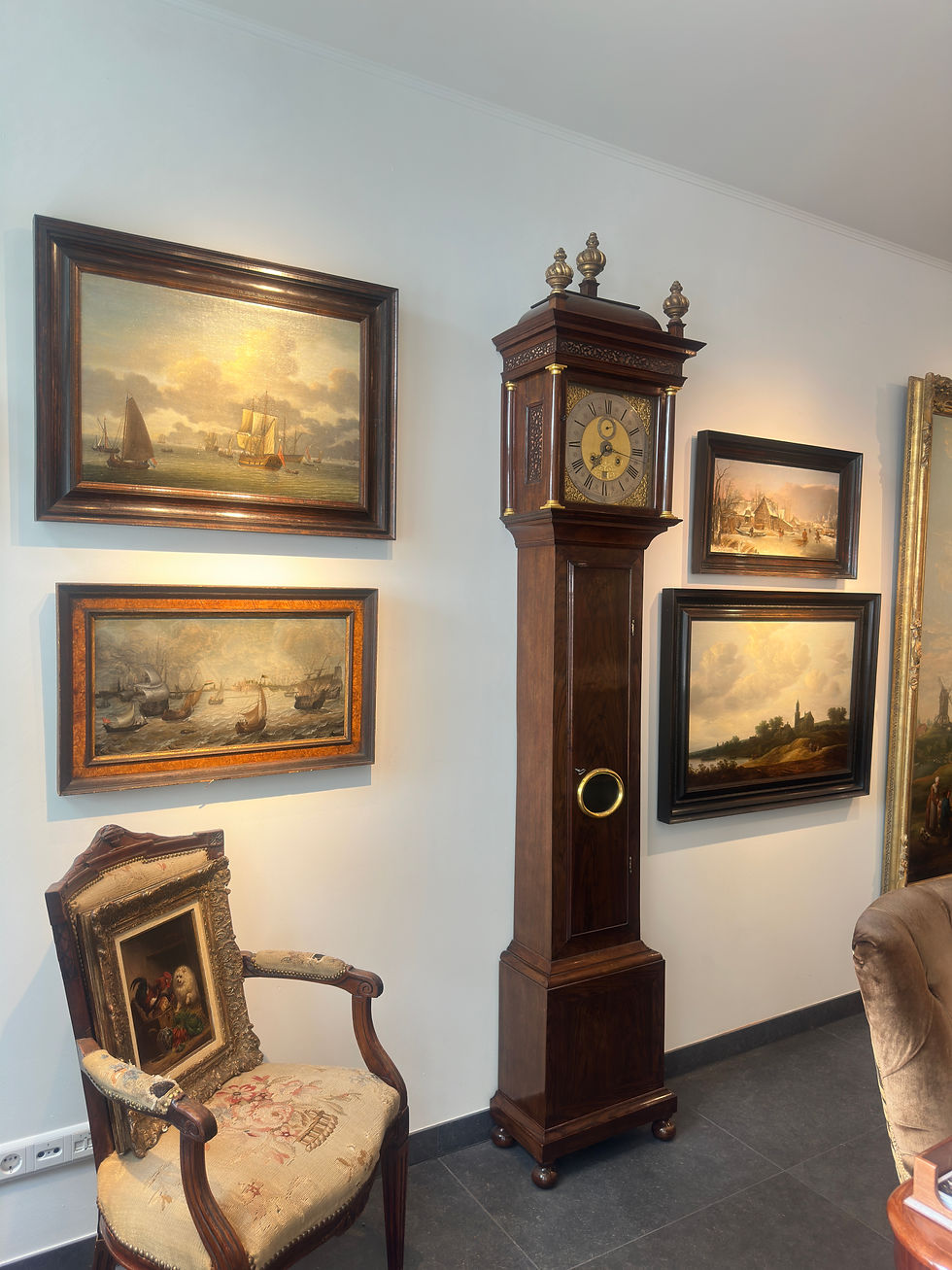 Heb je een kunstwerk geërfd dat niemand uit de familie wil houden? Dan is consignatie een professionele en veilige manier om het object te verkopen. De foto laat een deel van onze collectie zien in onze galerie in Oirschot. Een aantal van deze objecten worden verkocht op basis van consignatie.