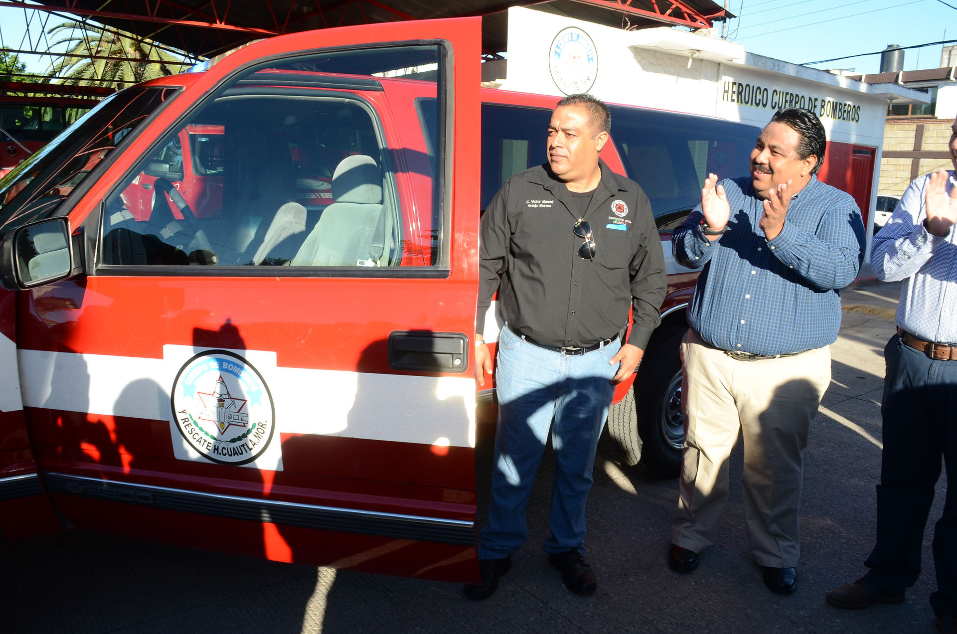 20 JUL 16 entrega d camioneta donada por Riverside (150)