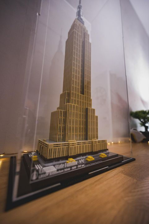 Thumbnail: Vitrine Plexiglas pour LEGO® 21046 The Empire State Building (non inclus)