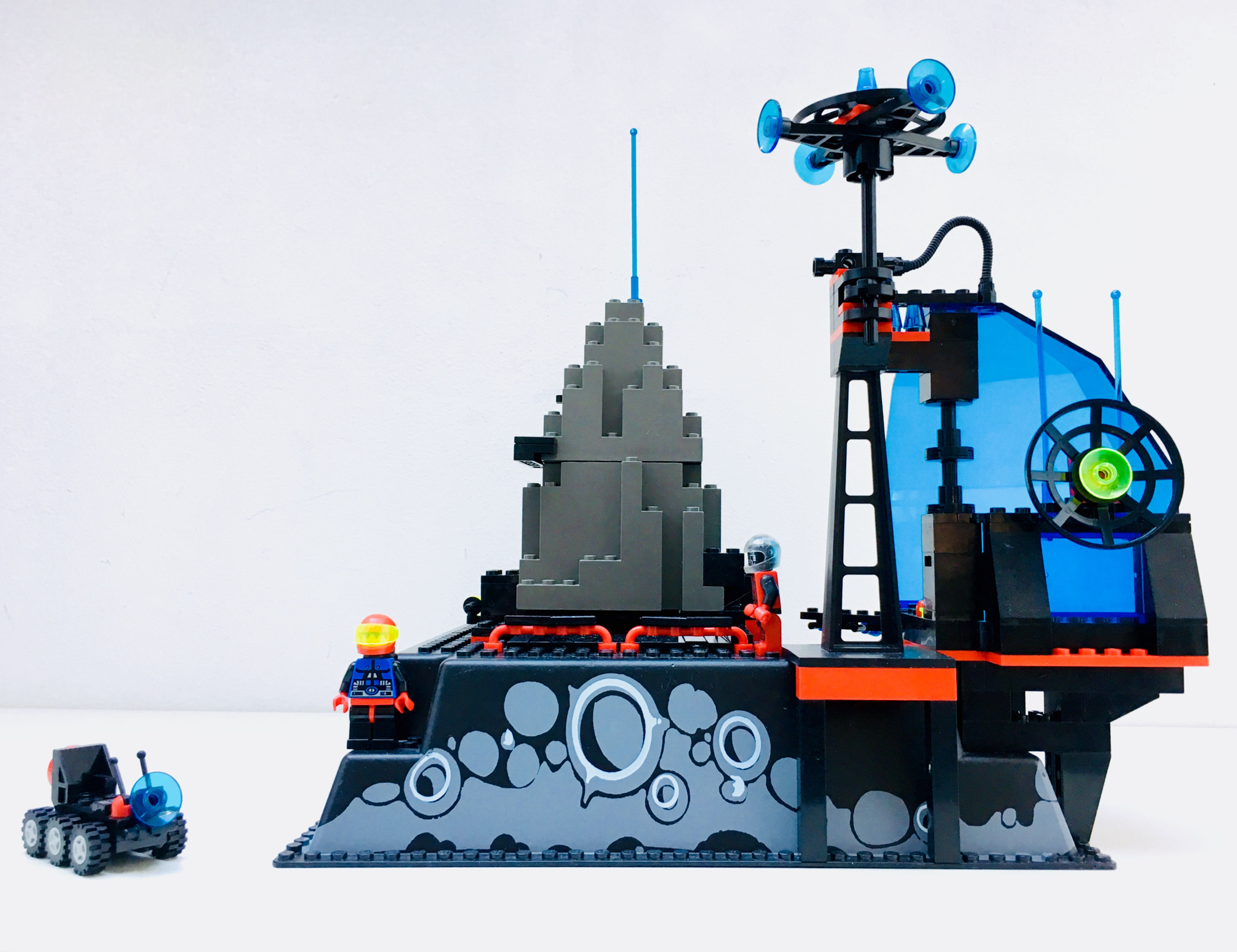 LEGO ® SPACE SPYRIUS 6959 Lunar Launch Site