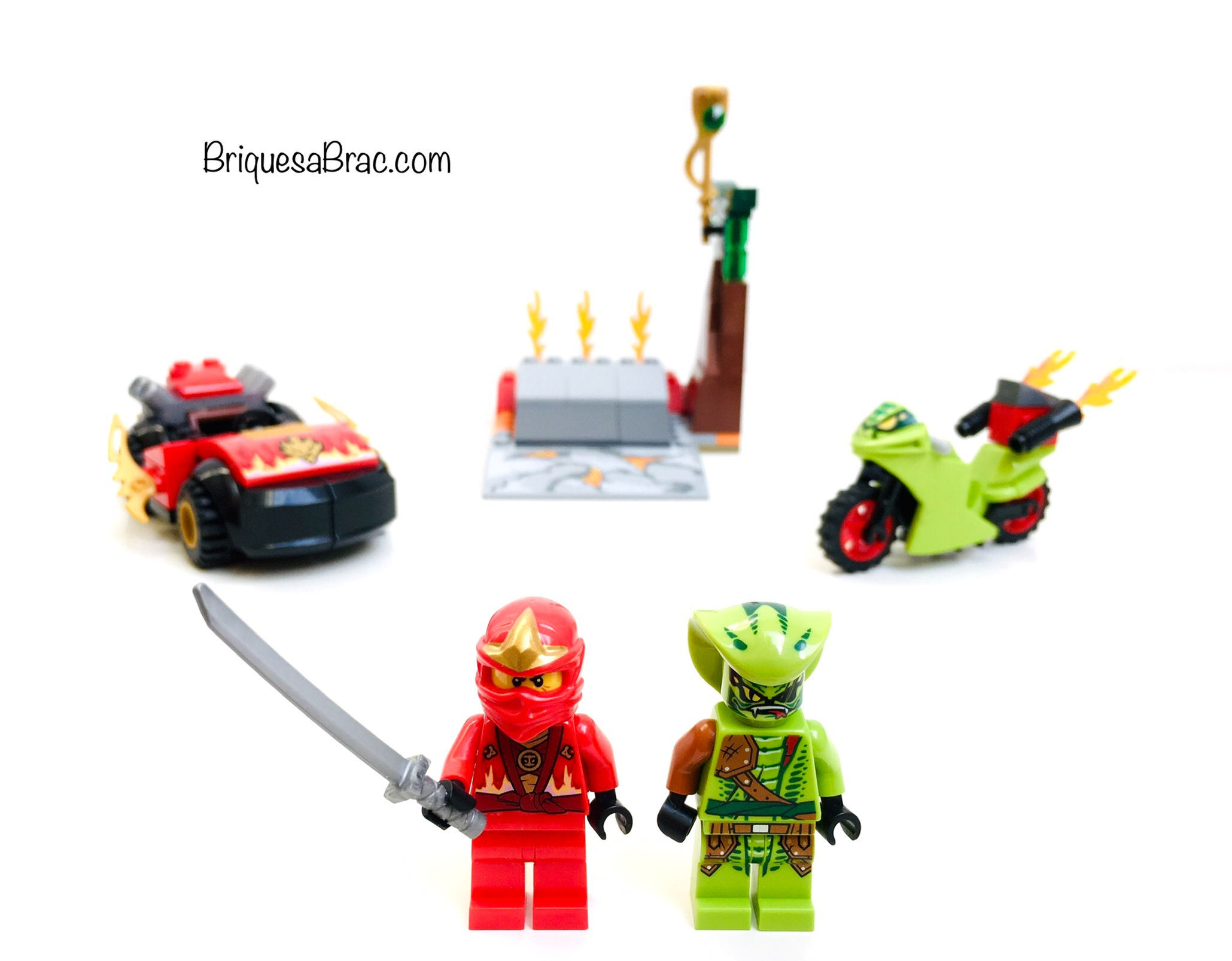 LEGO ® JUNIORS NINJAGO 10722 Snake showdown (Occasion)