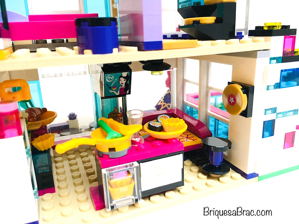 Miniature : LEGO ® FRIENDS 41135 La maison de la Pop Star Livi (Occasion)