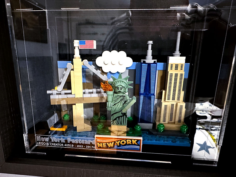 Miniature : Vitrine Plexiglas pour LEGO® CREATOR 40519 New York Postcard (non inclus)