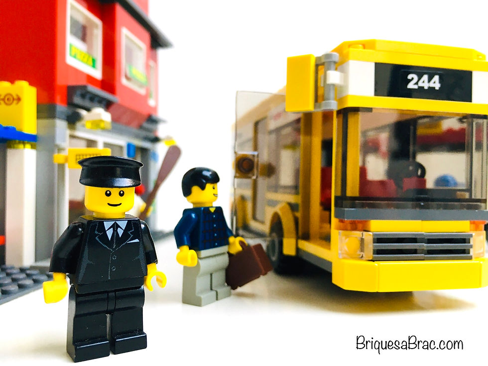 Miniaturbild: LEGO ® CITY 7641 Le Centre Ville (City Corner)