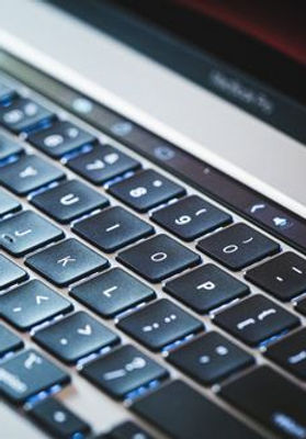 macbook1684.jpg