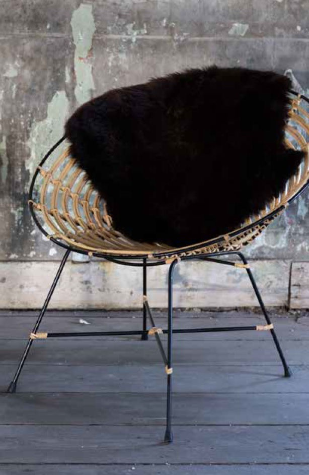 Thumbnail: KUBU ROUND CHAIR