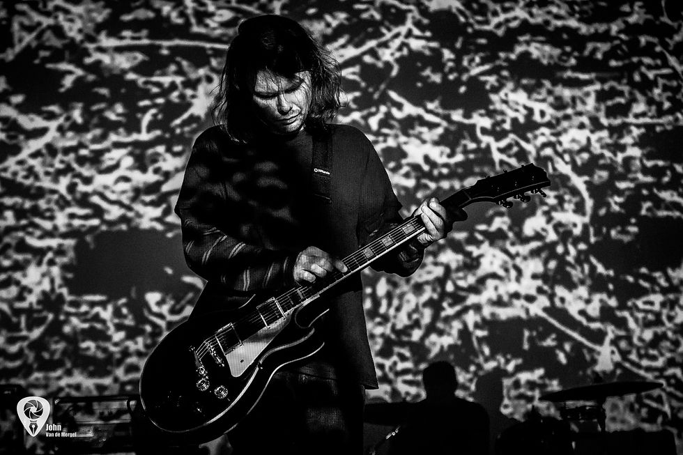 Lennart Bossu van Amenra @ De Vooruit (Gent, BE) © John Van de Mergel