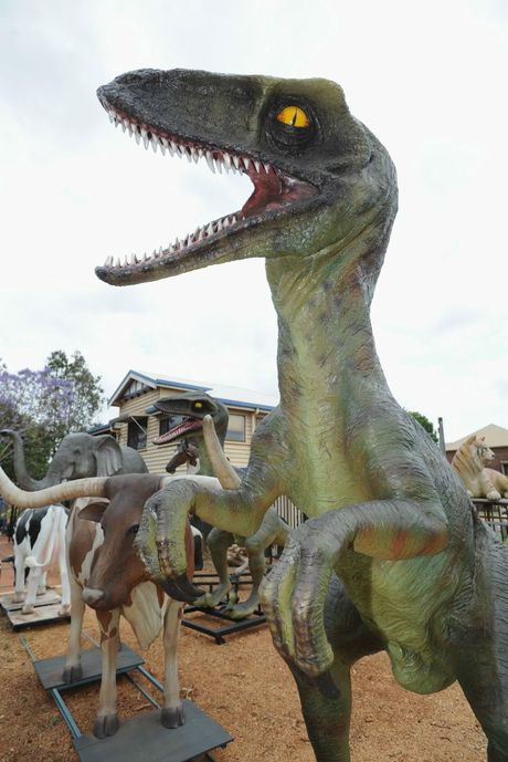 dinossauro-fibradevidro-escultura