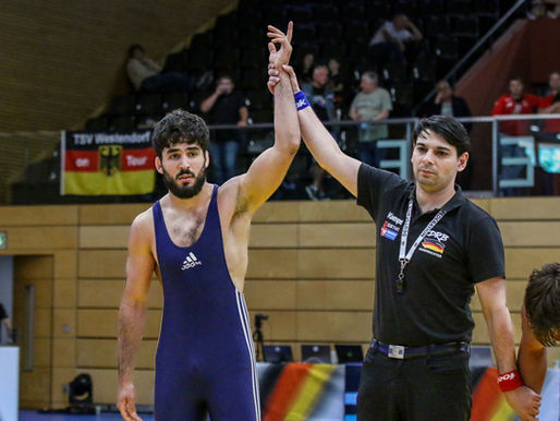 Aziz Golmohammadi erkämpft sich am Ende des zweiten Tages der DM Bronze
