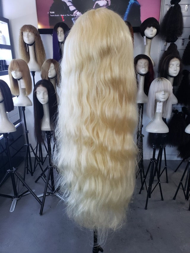 Thumbnail: Angel (26in + Natural Wave)