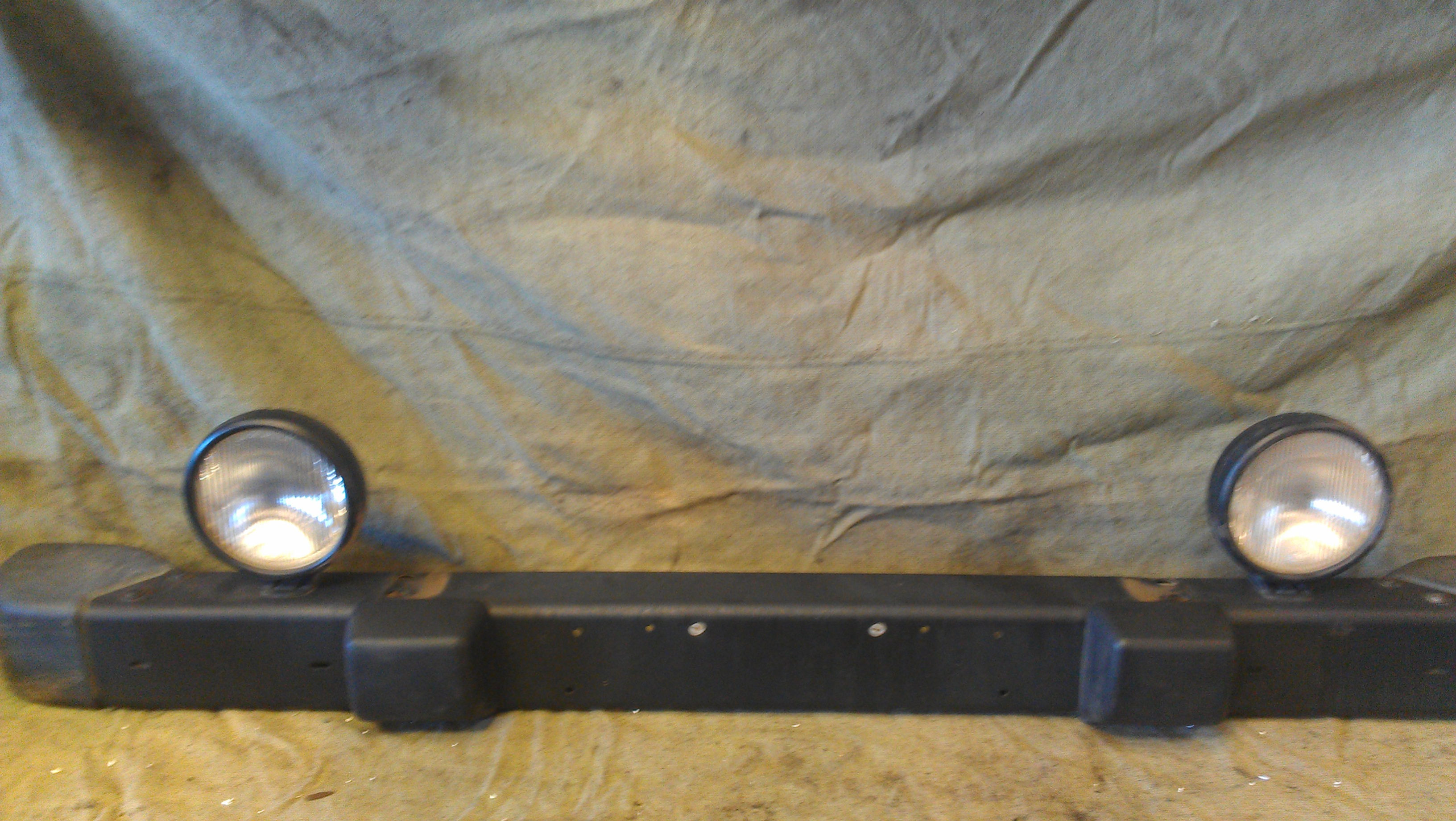TJ,LJ FRONT FACTORY BUMPER WITH LIGHTS