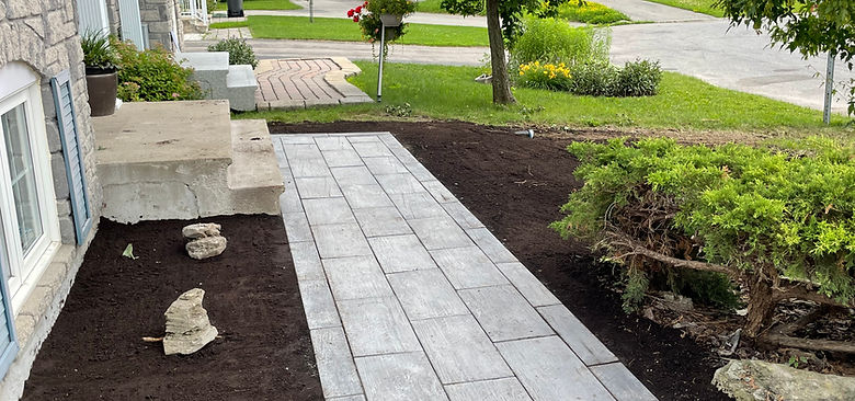 Pose de pavé uni par Services Mori 7 Inc.