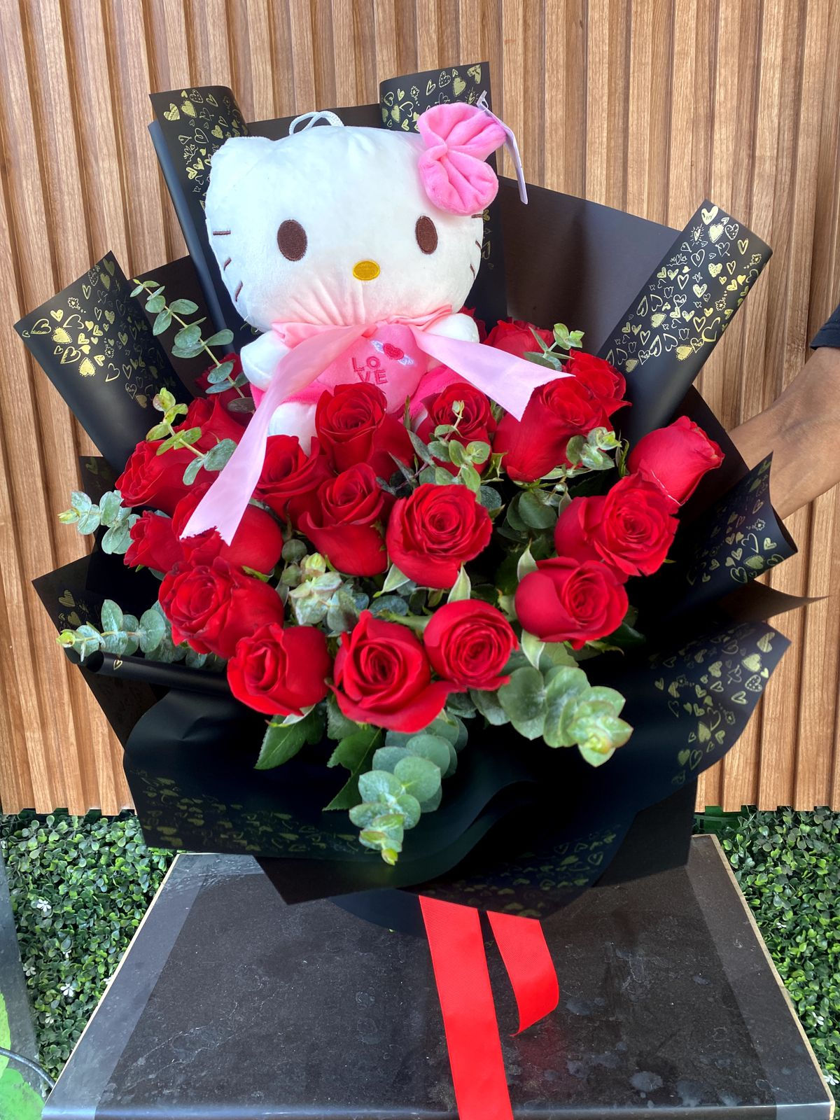 Ramo 24 Rosas Hello Kitty 