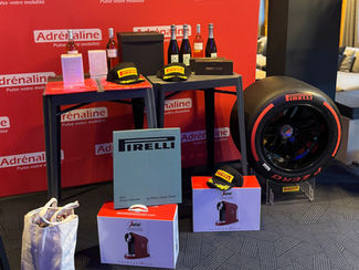 Table de Remise de Prix devant le photocall adrénaline-Mobilité