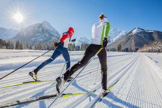 Langlaufen im Winterparadies Pertisau – Loipenzugang nahe Alpenland Appartements.
