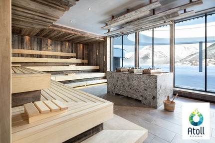Unweit von Pertisau ist das Atoll - Saunalandschaft und Panoramablick im Atoll Achensee – Wellness für Gäste der Alpenland Ferienwohnungen.