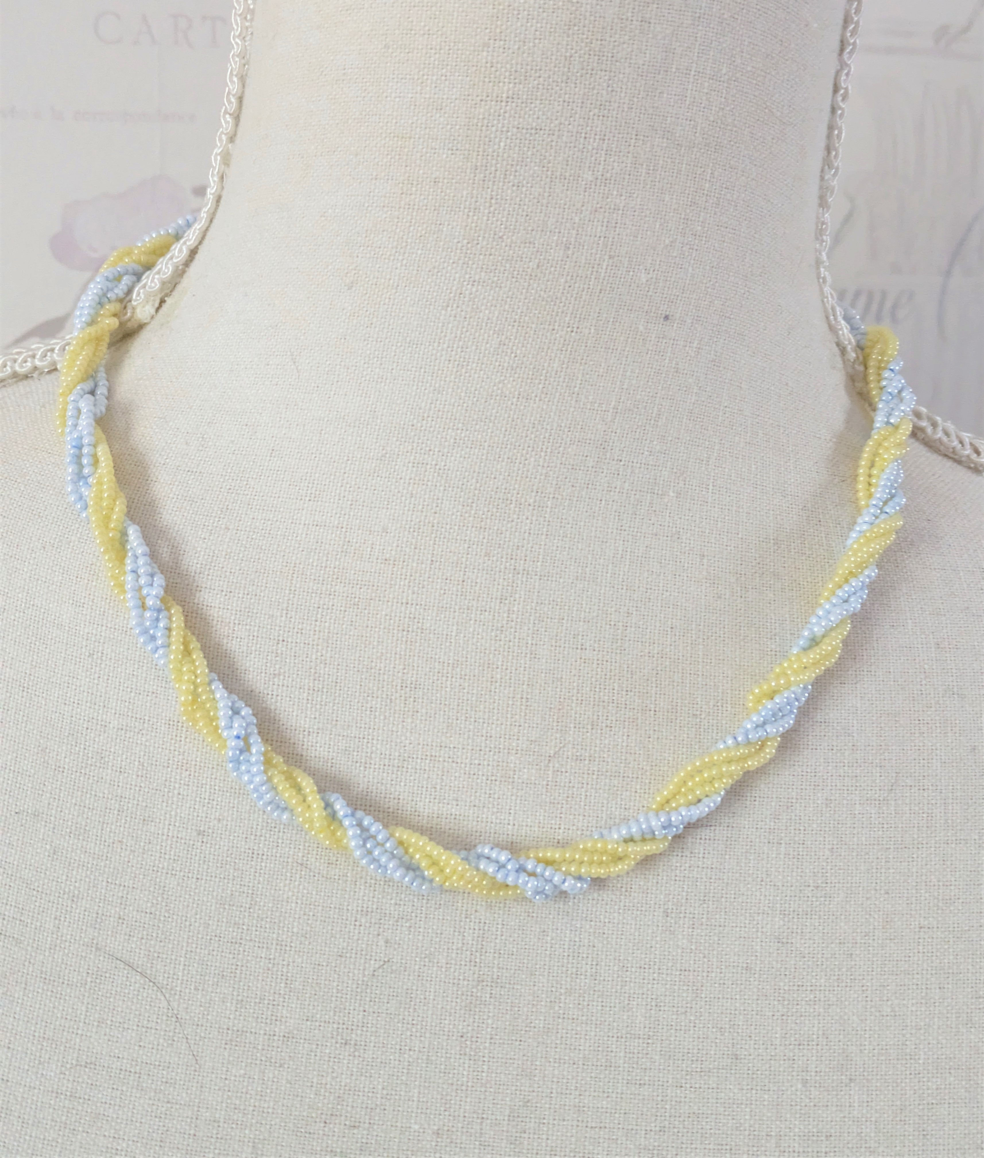 Twist Necklace 3