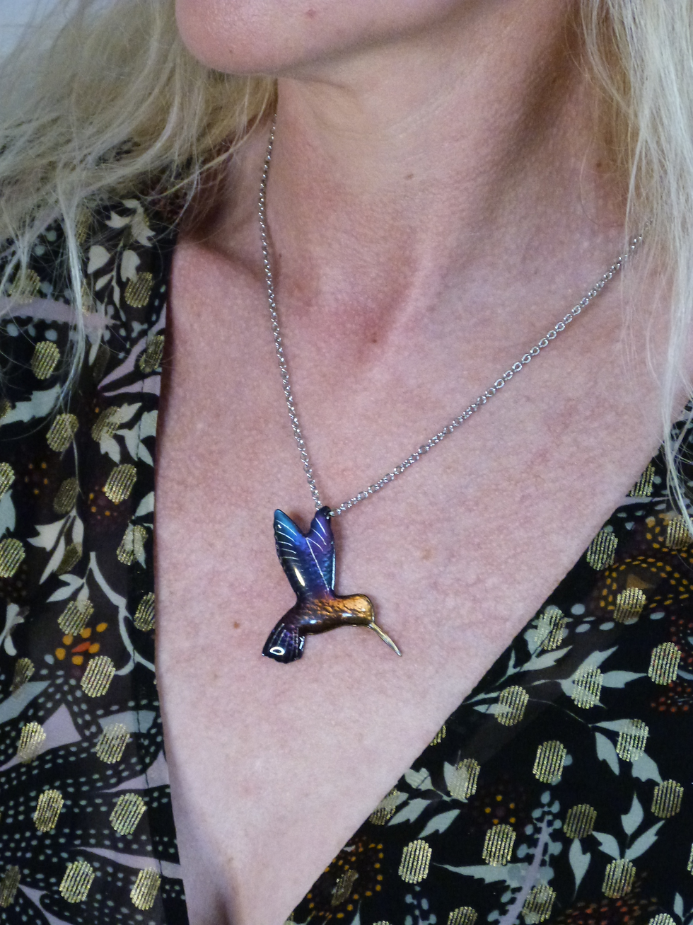 Miniature : Pendentif colibri multicolore en acier bleui