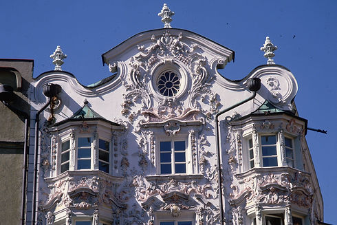 rococo-Helblinghaus-529765486-crop-598fd70d396e5a0010682092-5c363b2646e0fb000185d550.jpg