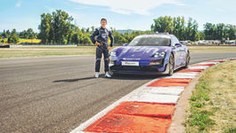 葡萄牙車手與Taycan Turbo GT全新安全車