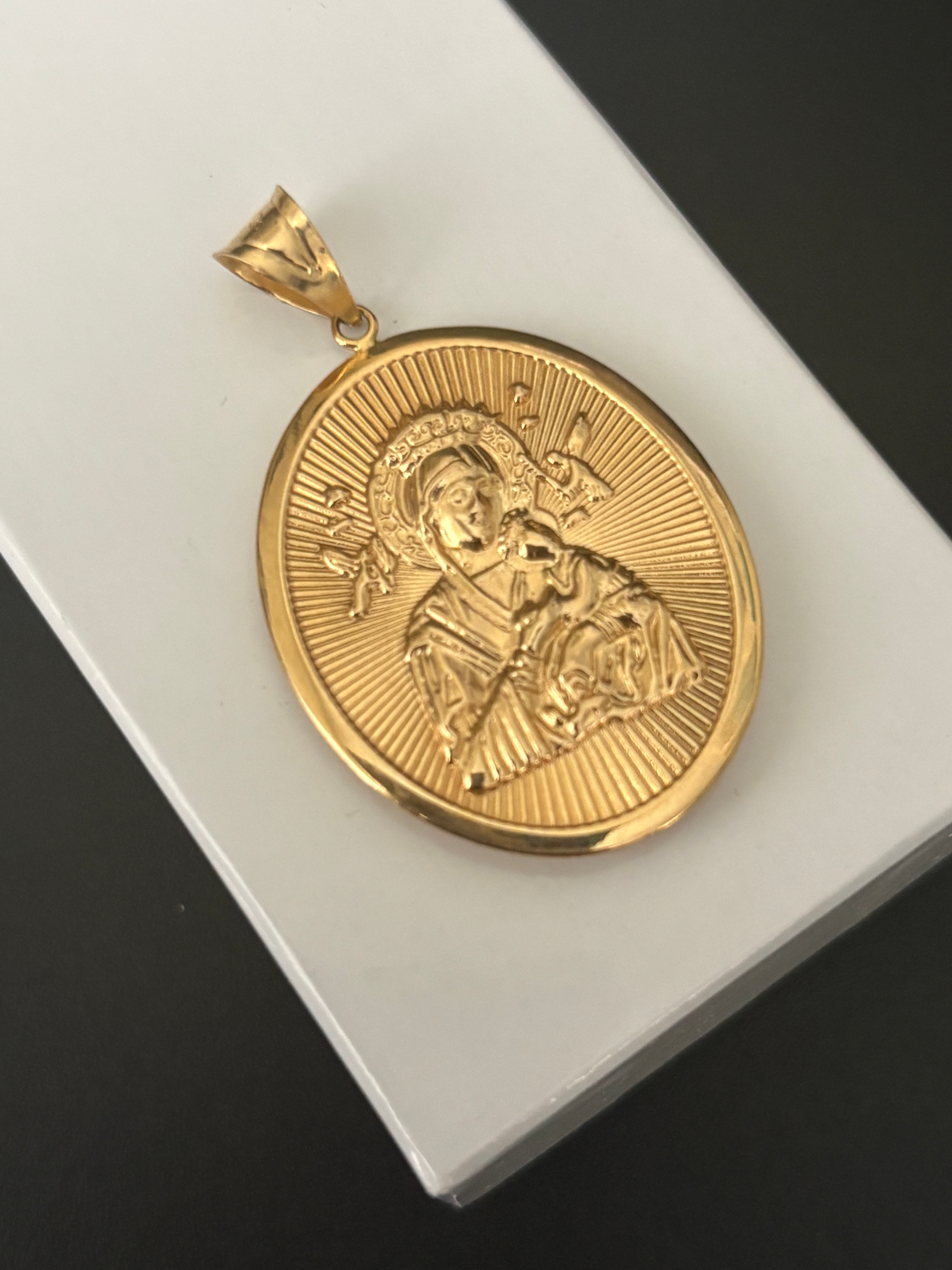 Oblong Shape Mother and Child Pendant Brand New