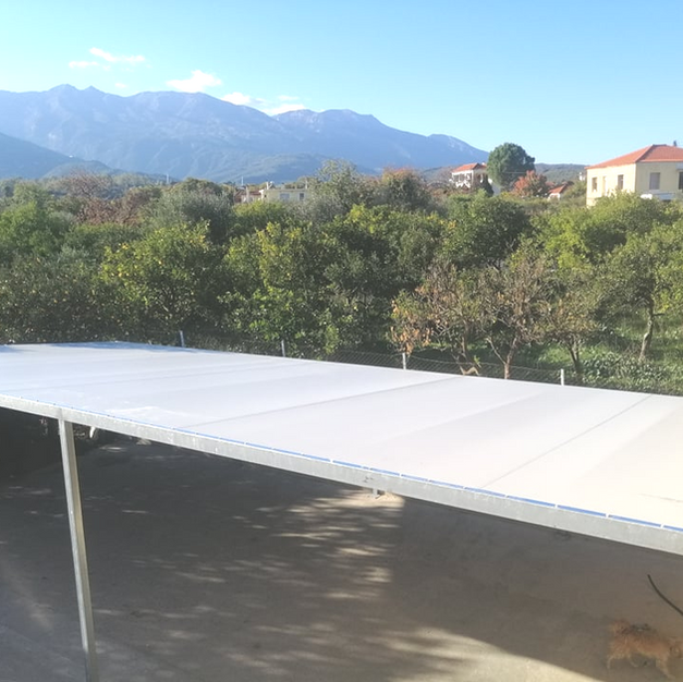 ΜΕΤΑΛΛΙΚΗ ΚΑΤΑΣΚΕΥΗ 12m x 6m ΜΕ ΜΟΥΣΑΜΑ PVC BLOCK OUT